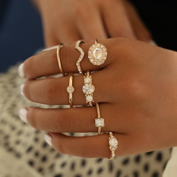 **LARISA* 7-Pc Gold x Rhinestone Fashion Ring Set - Picture 1 of 7